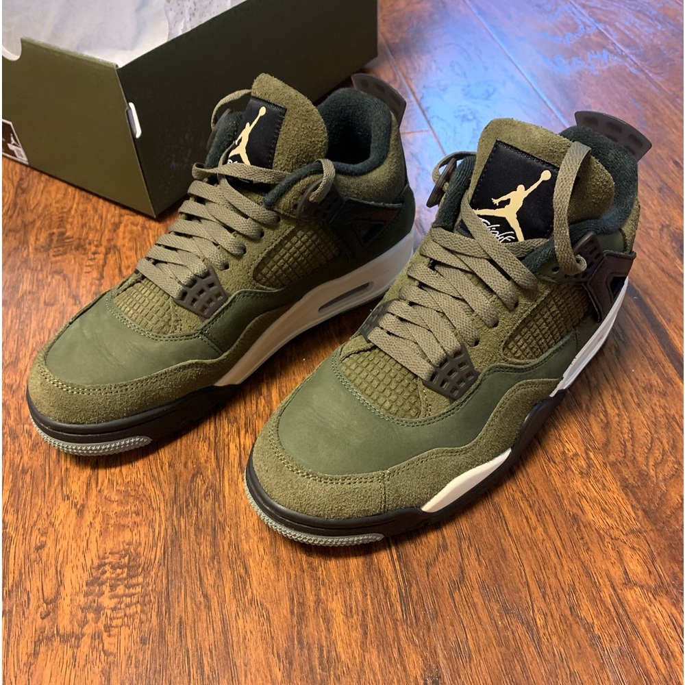 Air Jordan 4 Retro SE Craft Olive
